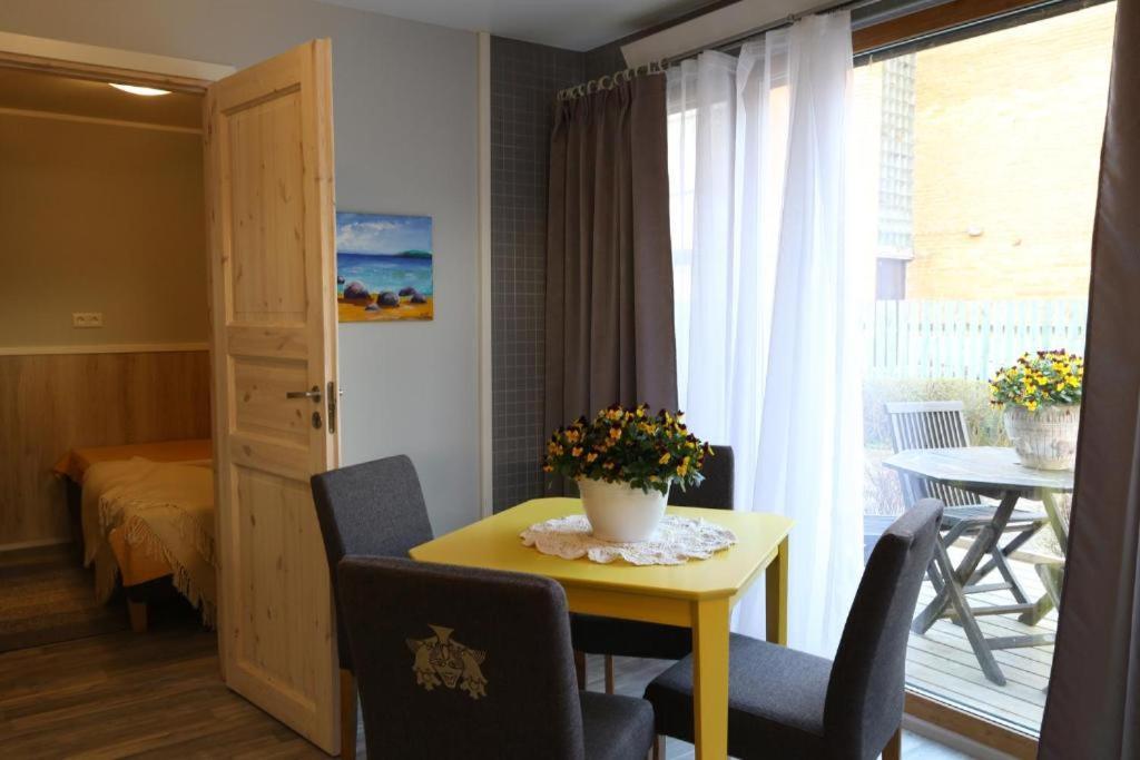 Villa Meri Apartments パルヌ エクステリア 写真