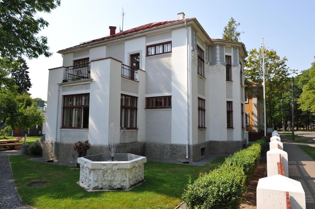 Villa Meri Apartments パルヌ エクステリア 写真